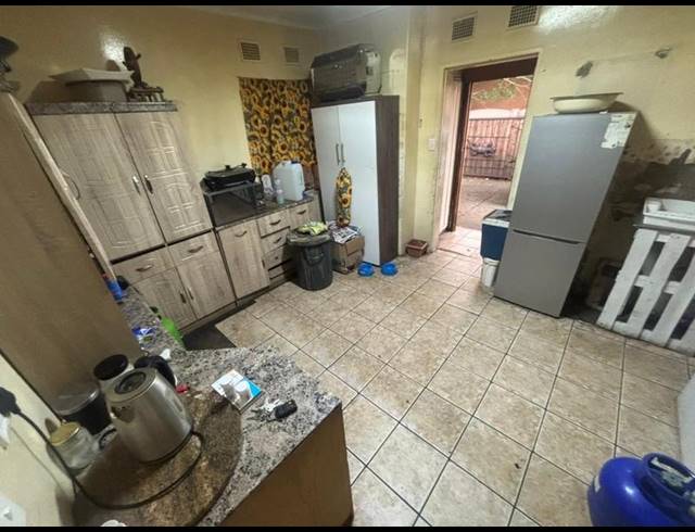 3 BEDROOM HOUSE FOR SALE IN VANDERBIJLPARK CE 2